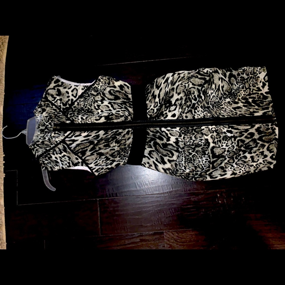 Bebe short evening dress black and white leopard